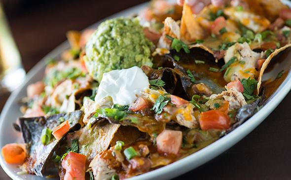 CHICKEN NACHOS