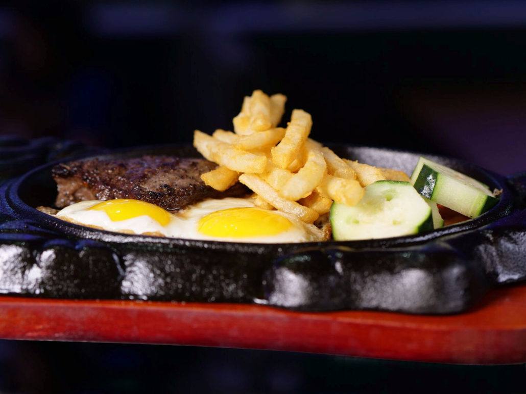 Steak & Eggs Hot Plate - Bò Bít Tết