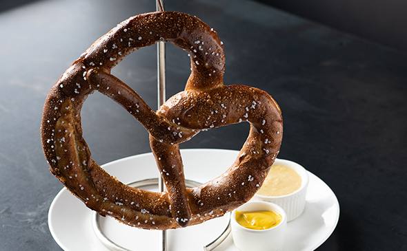 JUMBO BAVARIAN PRETZEL