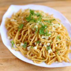 Garlic Noodles - Mì Xào Tỏi