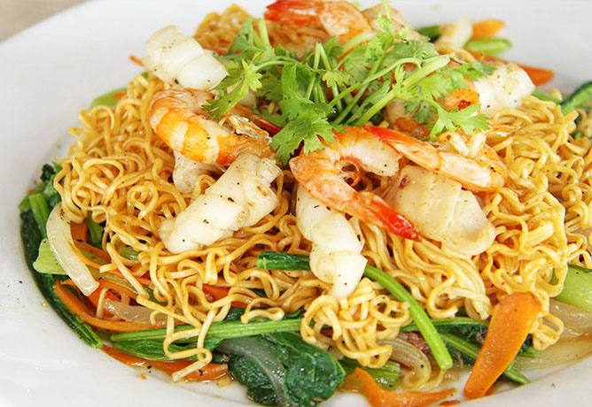 X1. House Special Chow Fun or Chow Mein