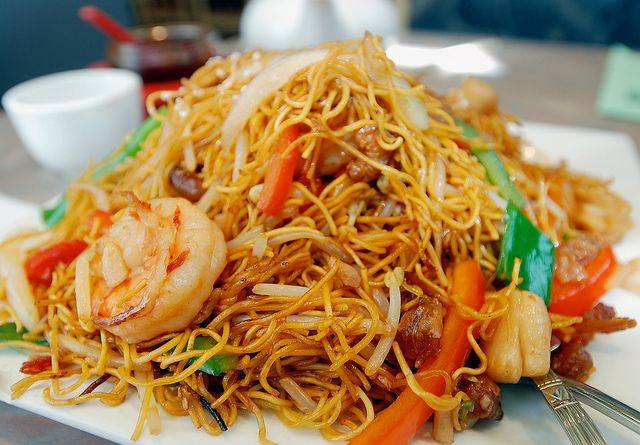 Seafood Chow Fun or Chow Mein (#X3)
