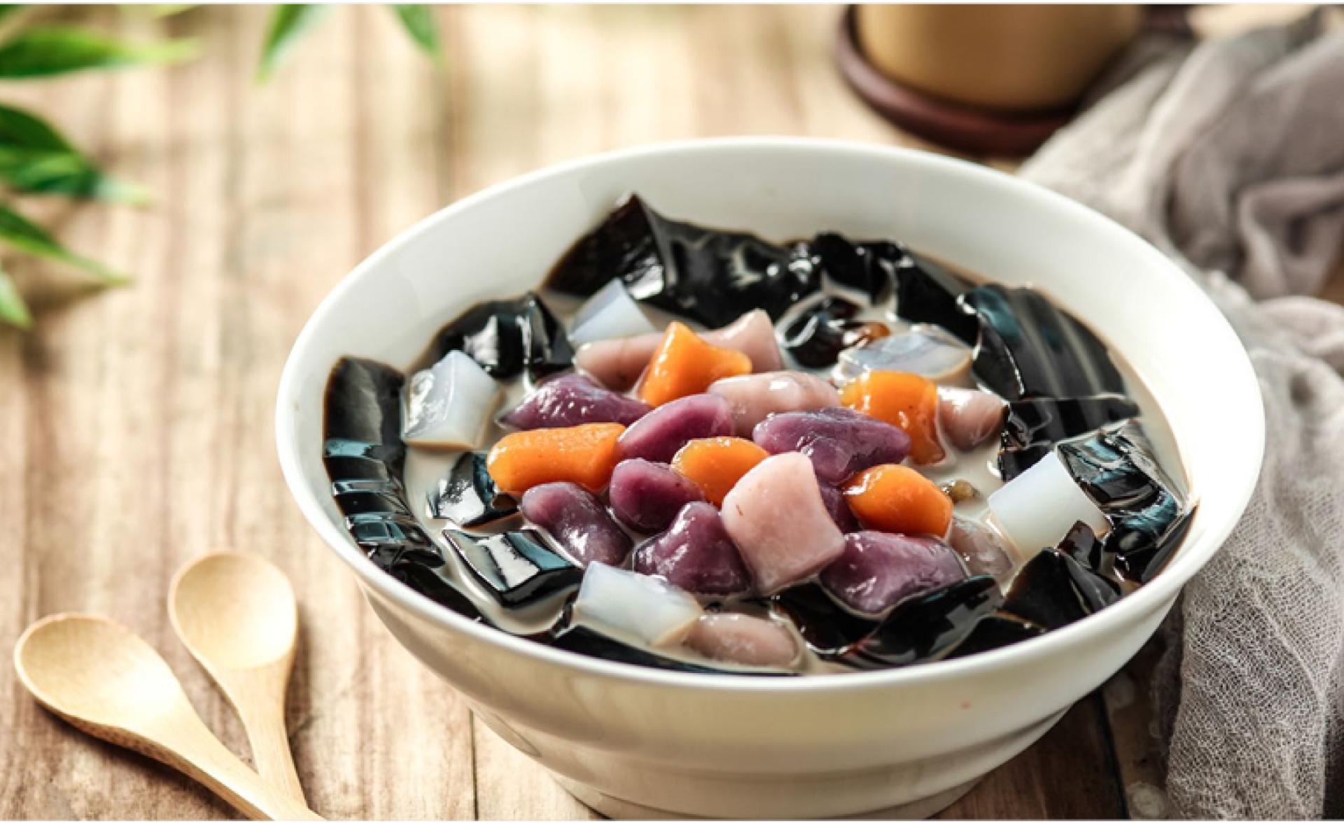 Grass Jelly & Colorful Rice Balls