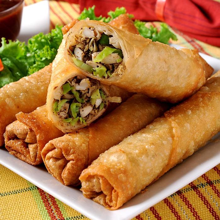 Taquitos With Salsa & Sour Cream